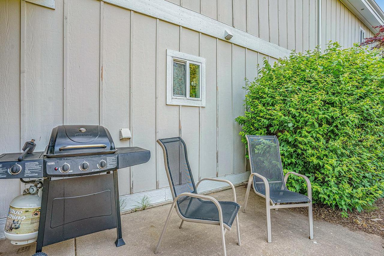 Bluebird Condo Douglas エクステリア 写真